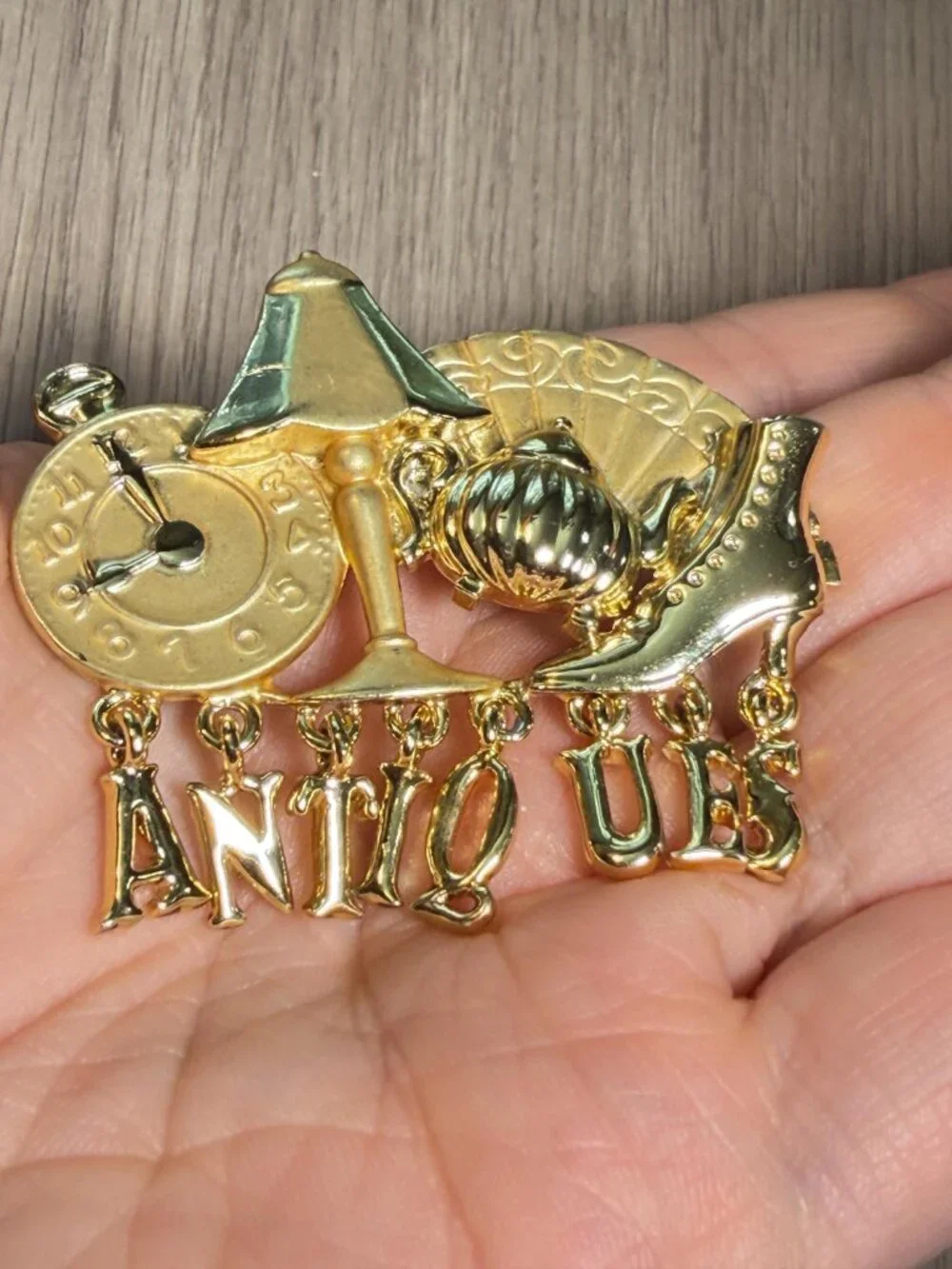Antiques Vintage Brooch Signed AJC Gold Tone Dangle Charm Pin Lamp Clock Shoe 2.